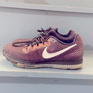 Nike zoom running sneakers